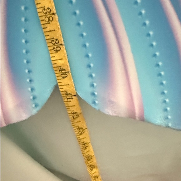 NEW Mermaid Tail Swim, Costume or Fun Photo Shoot - Picture 7 of 13